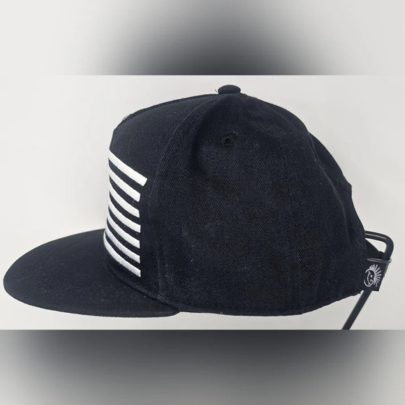 KnuckleHeads Little Threads USA BW Flag Snap Back Trucker Hat Toddler Size Small - Picture 2 of 16
